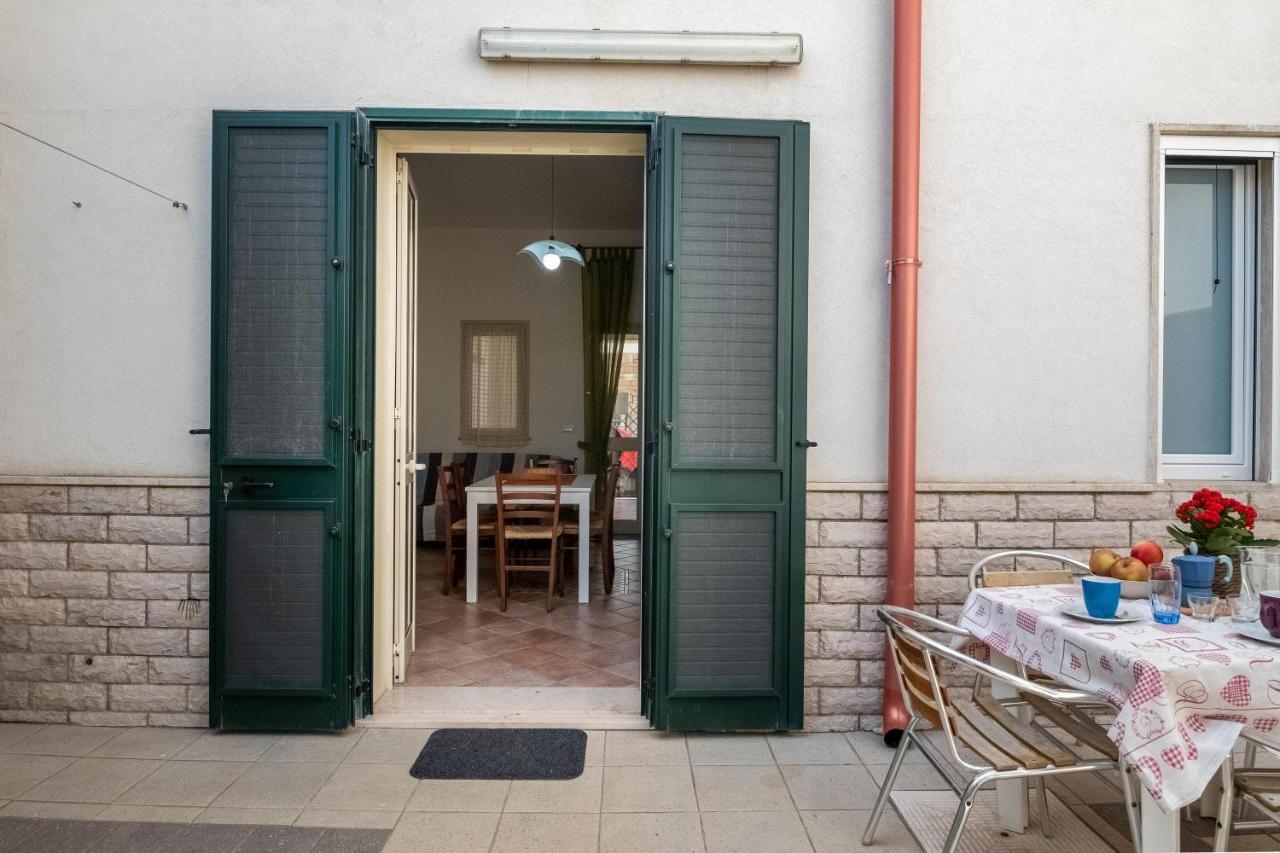 Casa Vacanze Kalocéri Torre dell'Orso Esterno foto
