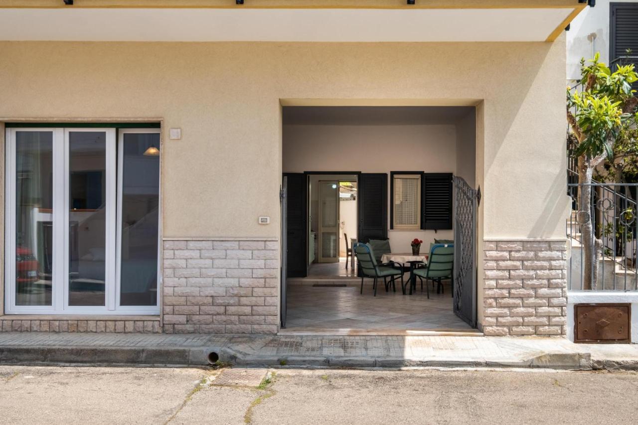 Casa Vacanze Kalocéri Torre dell'Orso Esterno foto